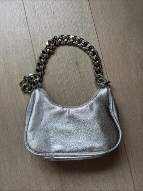 Silver Metallic Chain-Handle Shoulder Bag